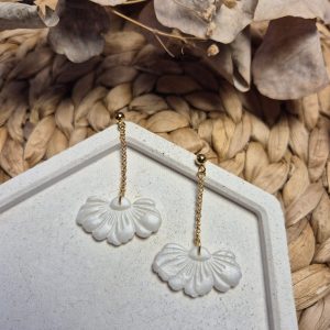 Boucles d’oreilles Marguerite sur chaînette