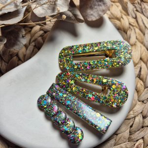 Barrette en résine à paillettes – Coloris Multico