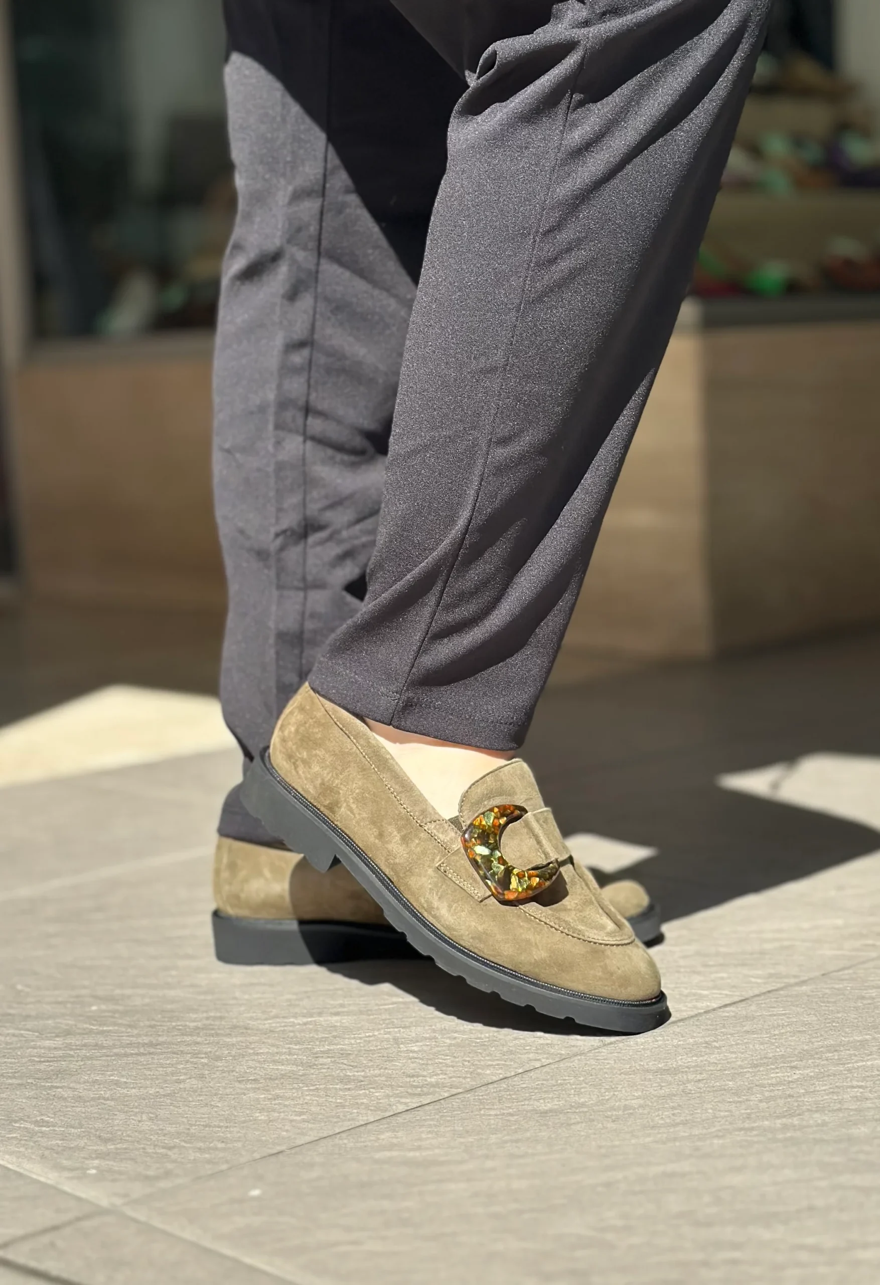 Mocassins SOFTWAVES kaki femme – Image 2