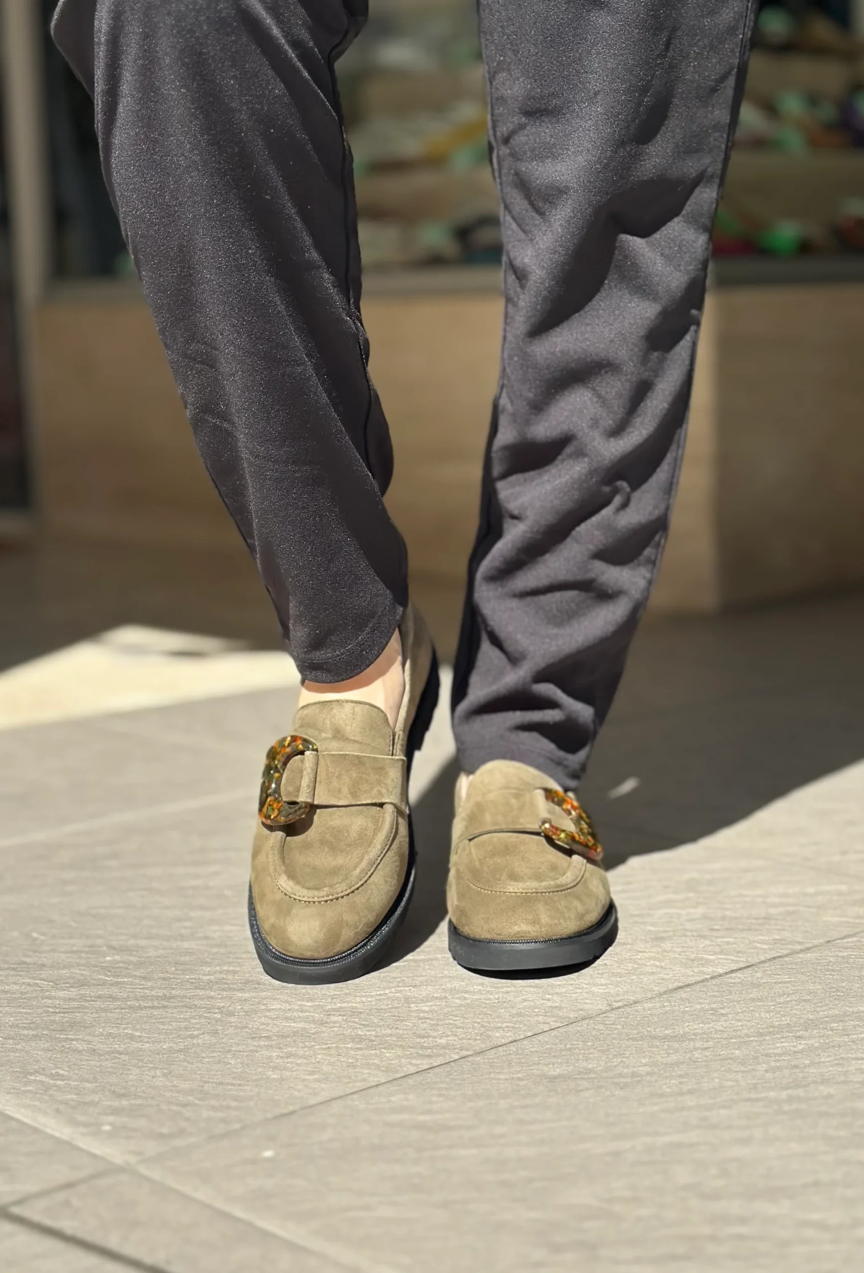 Mocassins SOFTWAVES kaki femme – Image 4