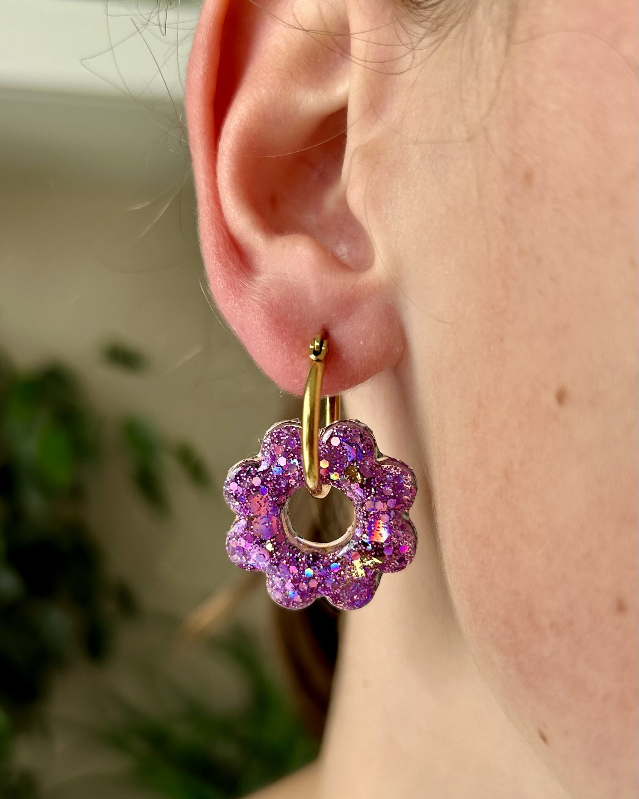 Pampille fleur 8 pétales en résine