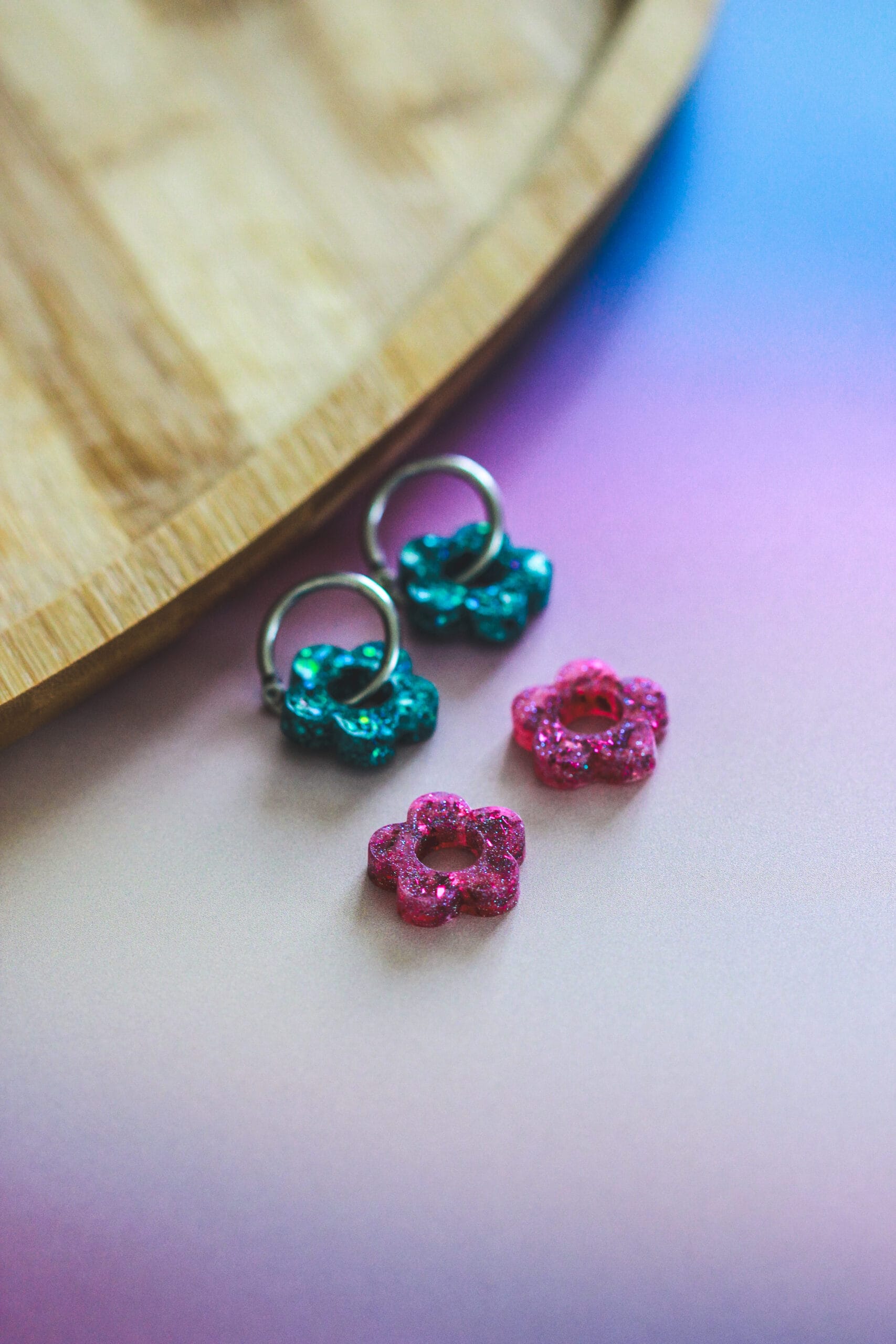 Pampilles fleur en résine 5 pétales