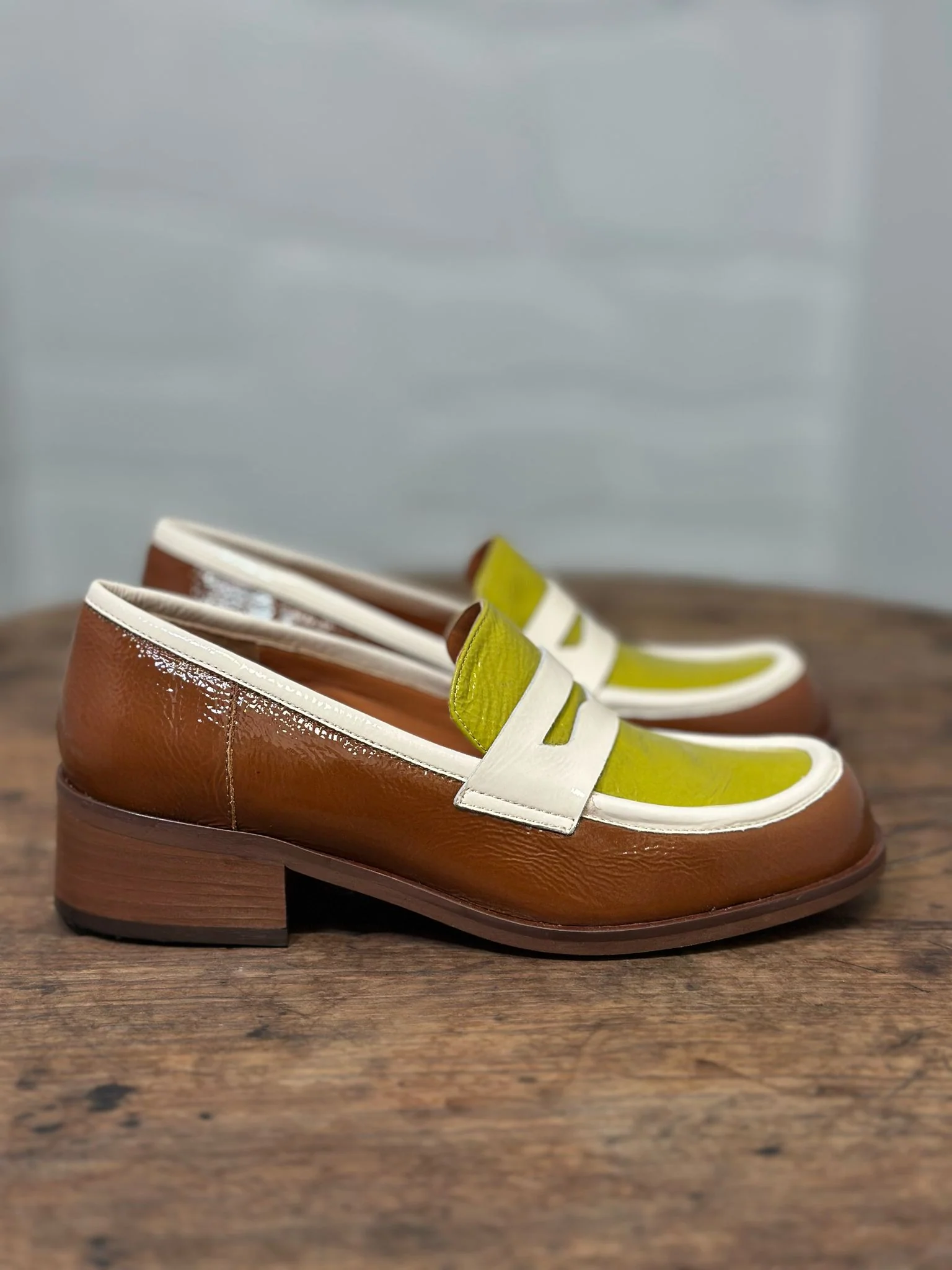 Mocassins LES VENUES Femme vert/jaune et marron – Image 9