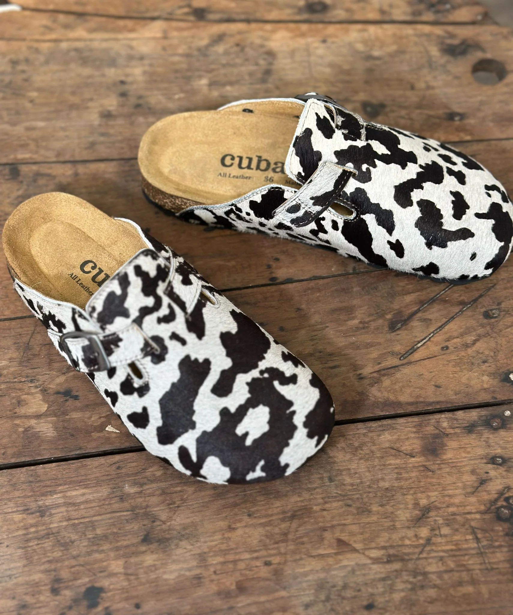 Mules/sabot CUBANAS Poilus vache noir et blanc femme – Image 8