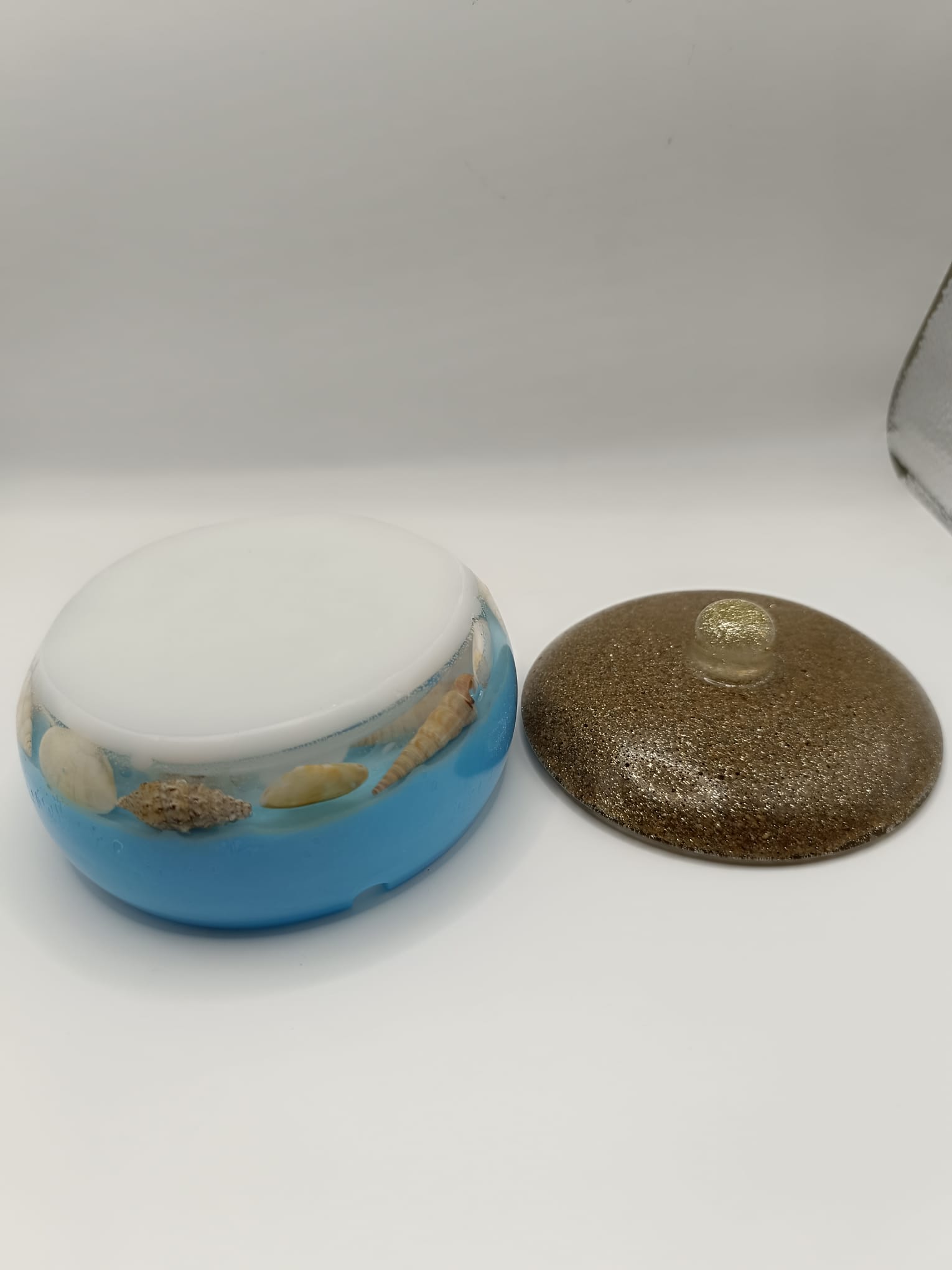 Cendrier en résine Océan – Image 4