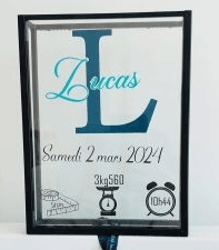 Souvenirs Éternels : Cadre Personnalisé pour la Naissance de Bébé