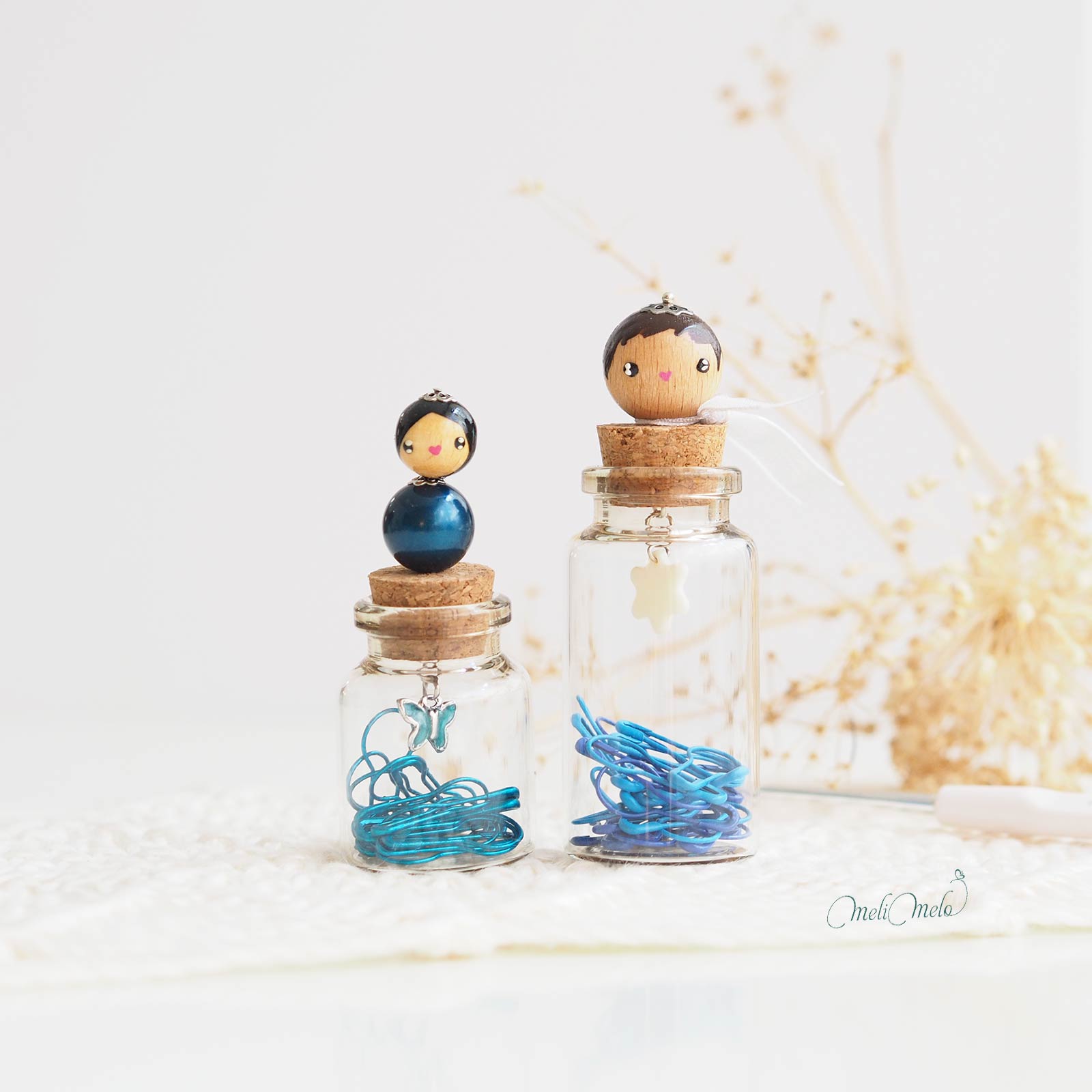 Grande fiole Les Pois Plumes avec 30 marqueurs de mailles – Image 5