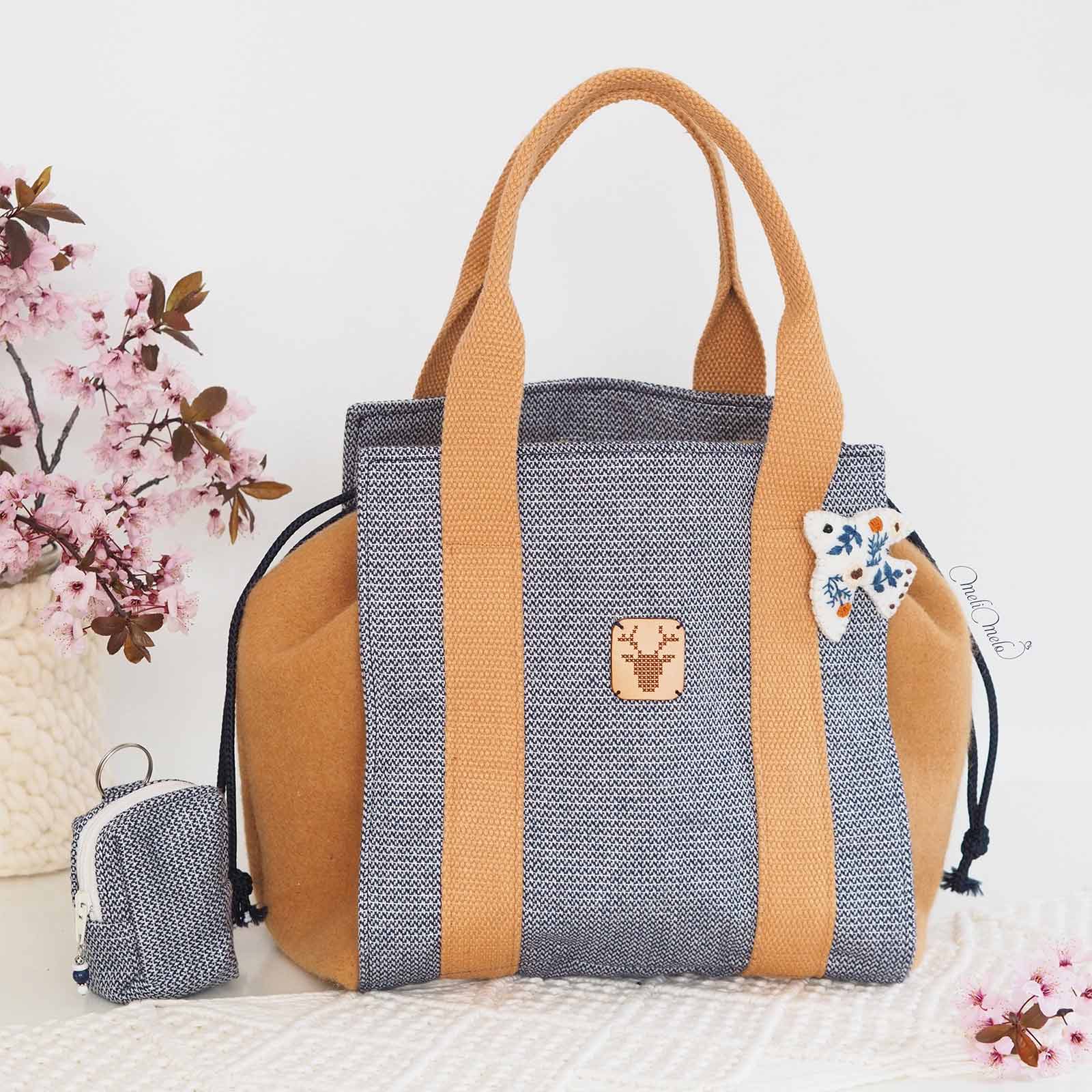 Joli cerf, sac L et pochette