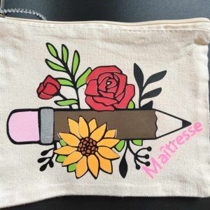 Trousse Maîtresse avec Fleurs Floquées et Crayon – Trousse Scolaire Fait Main, Cadeau Pratique et Original